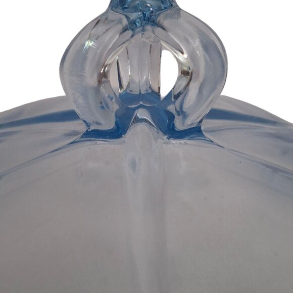 New Martinsville Glass Blue Clover Covered Candy Dish - Picture 7 of 7